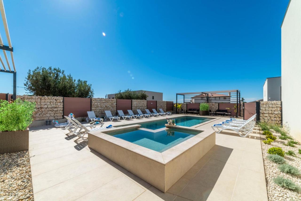 Pinna Residence - Vanga بولا المظهر الخارجي الصورة
